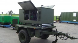 30 kW Bundeswehr auf Anhänger verlastet